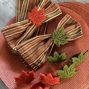 Placemats, napkins and napkin rings